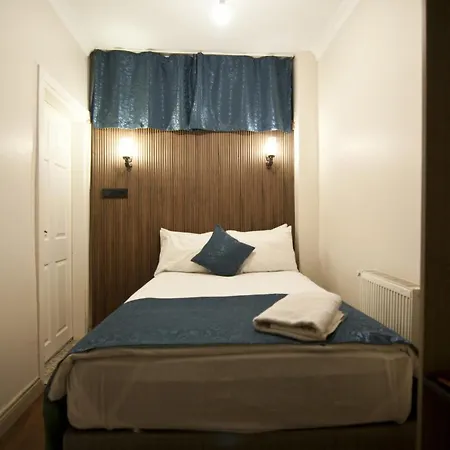 Genius Hotel 3*