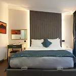 Hotel Genius 3*