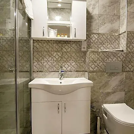 Genius Hotel 3*